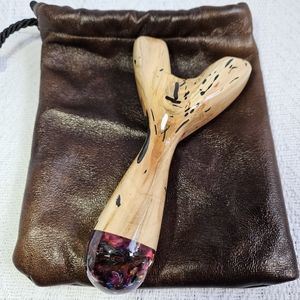 Drew Bilbrey handmade Oak and Resin Slingshot with sparkle accents